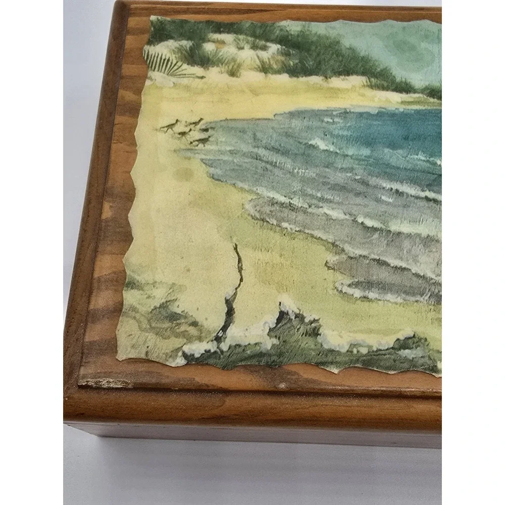 Vintage Mid‎ Century Ocean Beach Wooden Trinket Jewelry Box Seagulls Divided